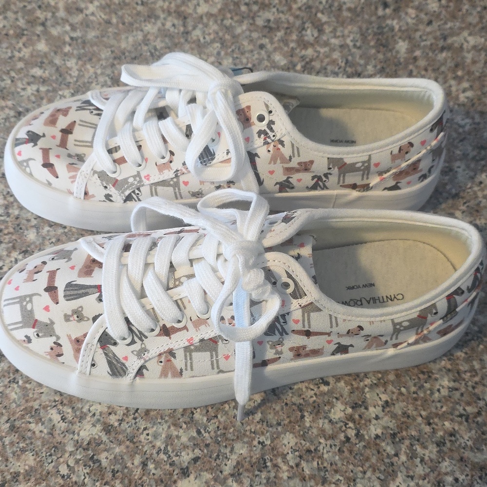 NWT Cynthia Rowley Dog Sneakers - Picture 3 of 5